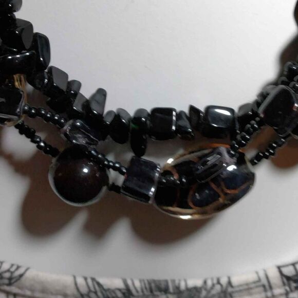 Beaded necklace  - Picture 3 of 4